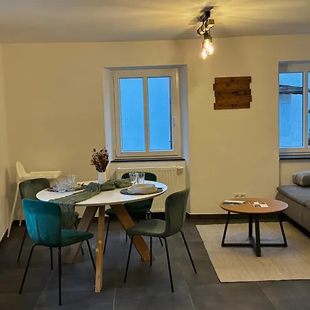 - Eg Mosel- & Weinquartier, Terrasse, Parkplatz, Moderne Kueche Bis 4 Personen 公寓 *