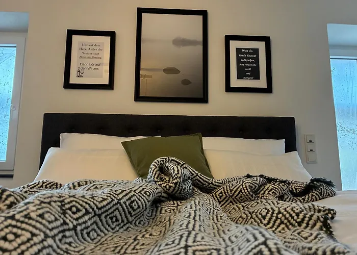 - Eg Mosel- & Weinquartier, Terrasse, Parkplatz, Moderne Kueche Bis 4 Personen * 皮斯波特