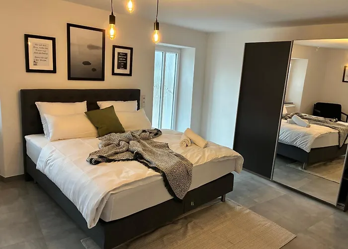 - Eg Mosel- & Weinquartier, Terrasse, Parkplatz, Moderne Kueche Bis 4 Personen 公寓 皮斯波特