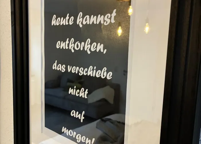 - Eg Mosel- & Weinquartier, Terrasse, Parkplatz, Moderne Kueche Bis 4 Personen 公寓