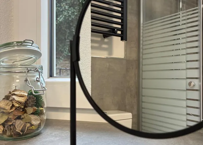 - Eg Mosel- & Weinquartier, Terrasse, Parkplatz, Moderne Kueche Bis 4 Personen 公寓